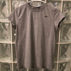 Nike Women’s T-shirt S (4/6)